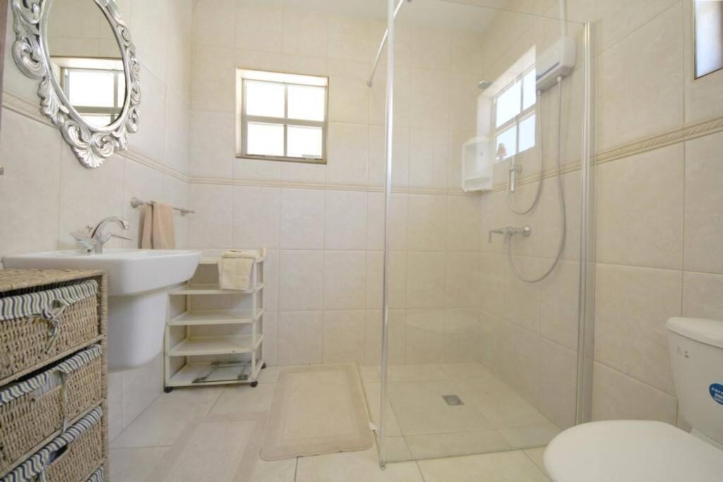 Jolie Villa Entire Villa In Noord, Aruba Palm Beach ภายนอก รูปภาพ