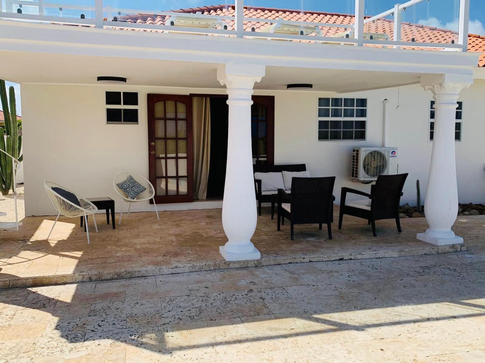 Jolie Villa Entire Villa In Noord, Aruba Palm Beach ภายนอก รูปภาพ